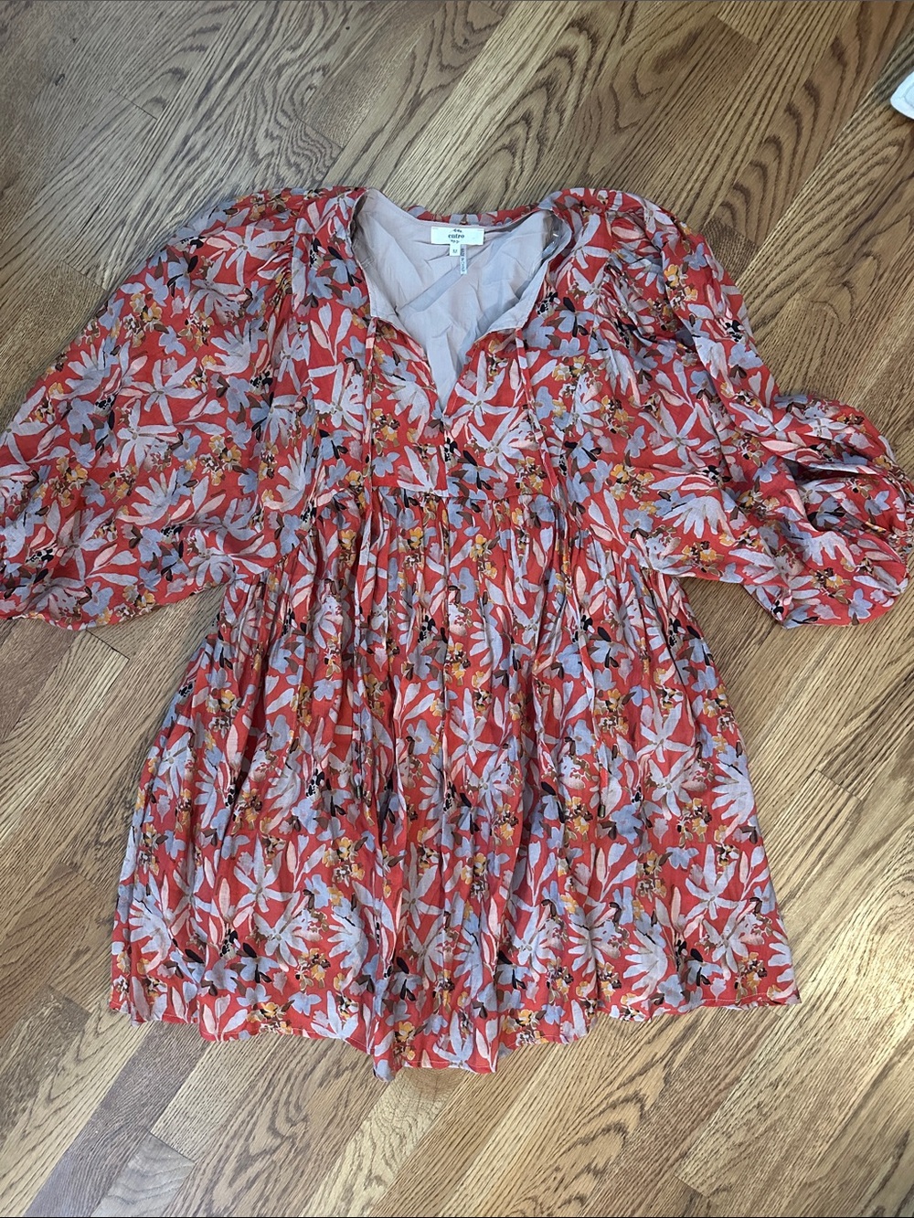 entro Red Floral Puff-Sleeve Mini Dress